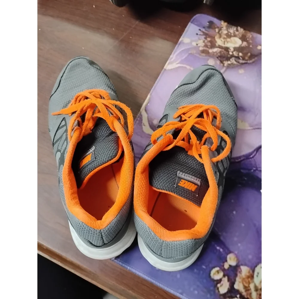 Nike Downshifter 6 Kid's Grey Sneakers Size 5.5Y